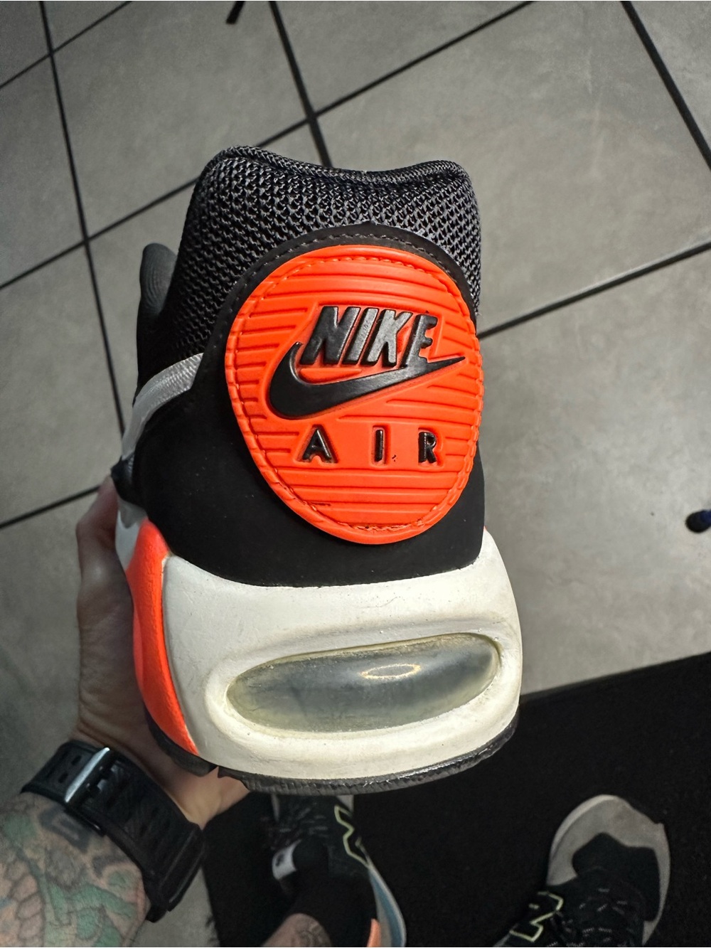Nike Retro AirMax 90 Men’s Black/Orange/White - Picture 3 of 4